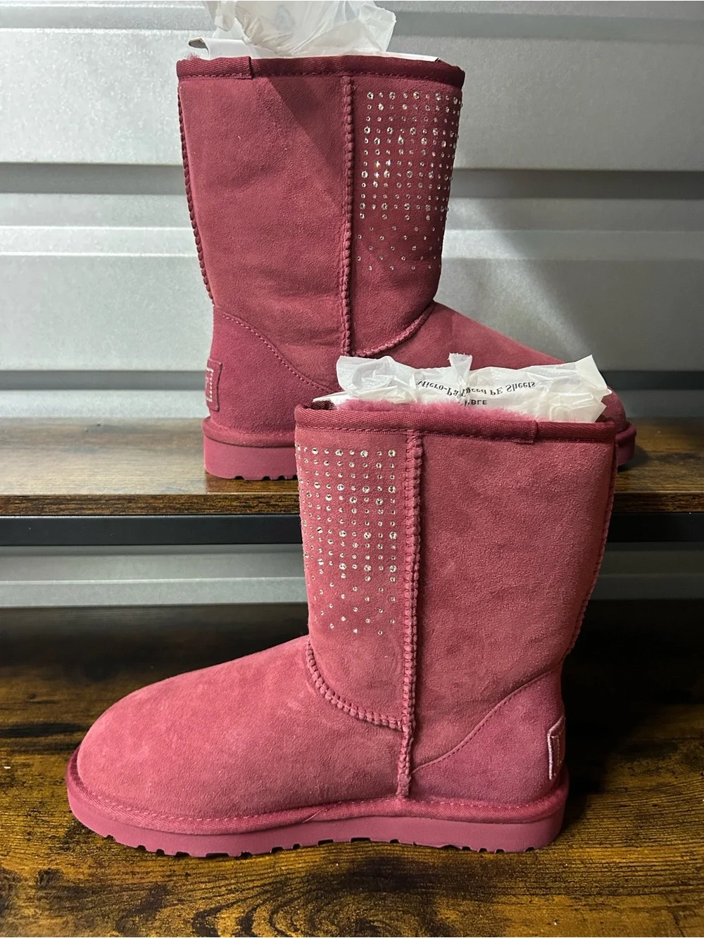 UGG CLASSIC SHORT BLING SANGRIA SHEARLING LINED BOOT US 7 / EU 38 / UK 5.5